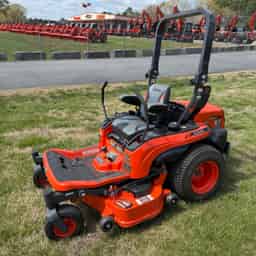 Kubota ZG222-48 Zero Turn Mower