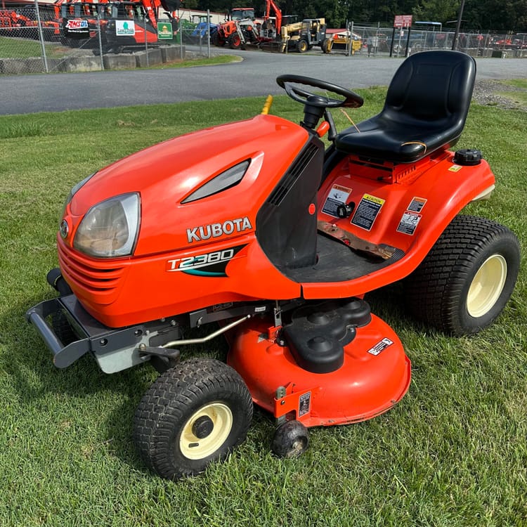 2011 Kubota T2380