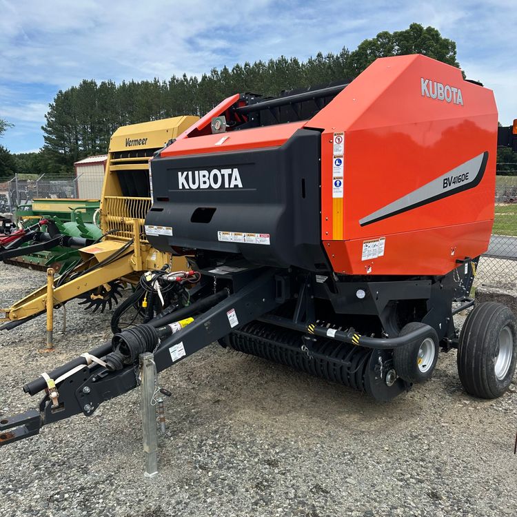 Kubota BV4160E Baler
